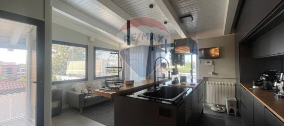 3 bedrooms House in Bari, Italy No. 380096 9