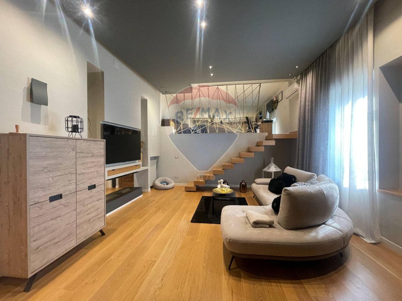 3 bedrooms House in Bari, Italy No. 380096