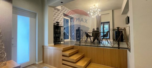 3 bedrooms House in Bari, Italy No. 380096 5