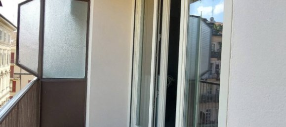 2 bedrooms Apartment in Turin, Italy No. 371596 6