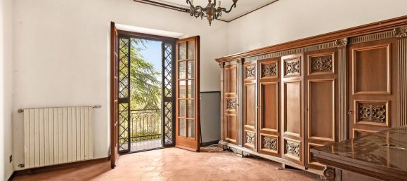 12 rooms Villa in Cortona, Italy No. 54138 16