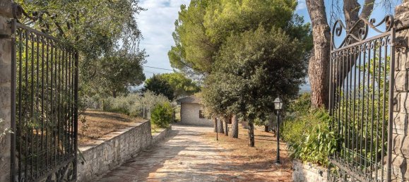 12 rooms Villa in Cortona, Italy No. 54138 39