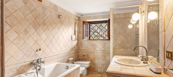 12 rooms Villa in Cortona, Italy No. 54138 25