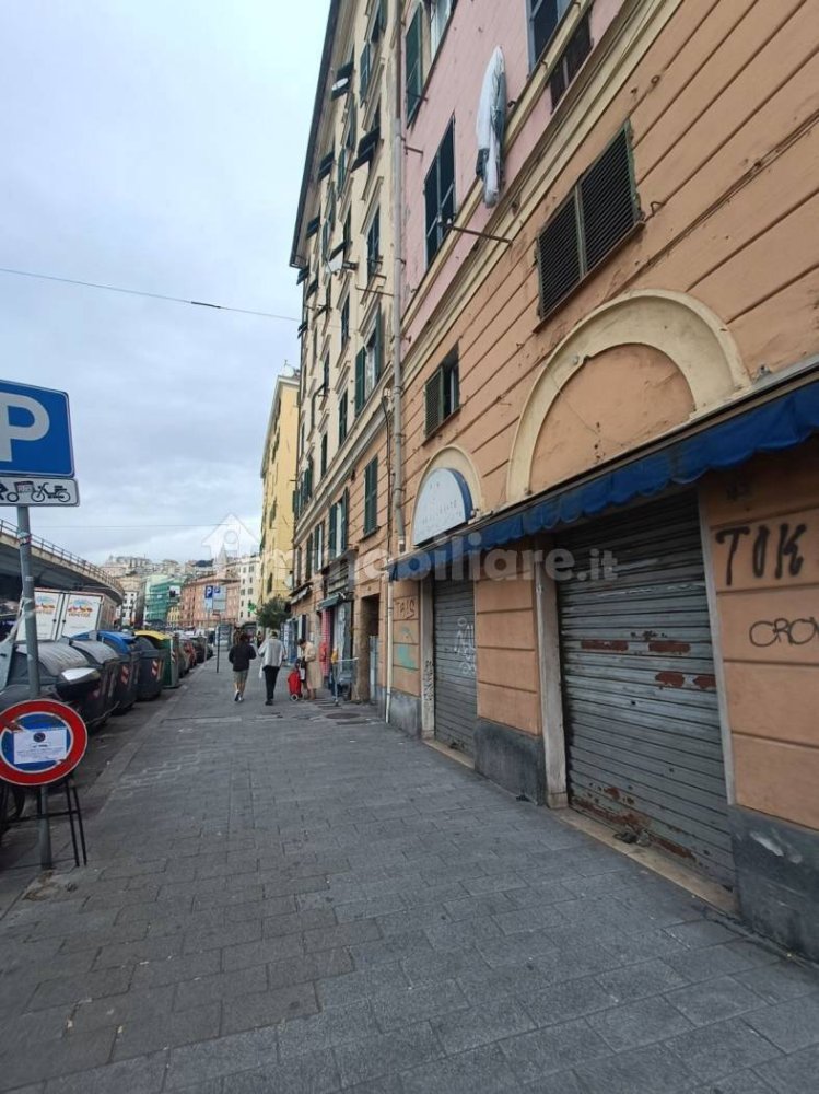 1 bedroom Apartment in Genoa, Italy No. 83681