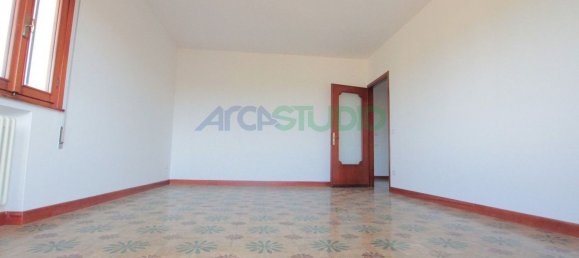 5 bedrooms Apartment in Veggiano, Italy No. 339803 7
