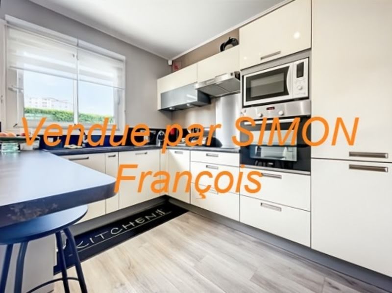 5 bedrooms House in Lens, France No. 153330