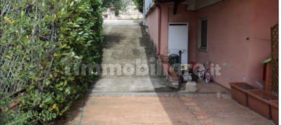 Вилла с 6 спальнями в Мендичино, Италия № 343701 4