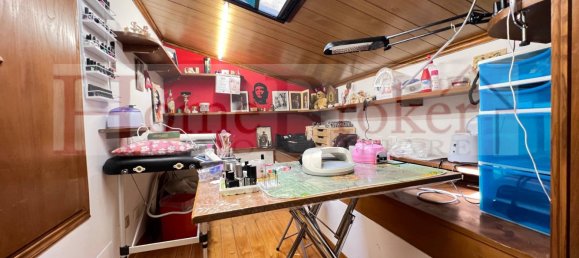 2 bedrooms Apartment in Florence, Italy No. 283287 12