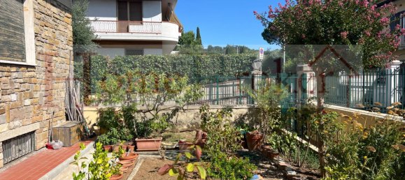 2 bedrooms Apartment in Florence, Italy No. 283287 14
