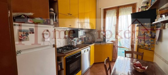 2 bedrooms Apartment in Florence, Italy No. 283287 5