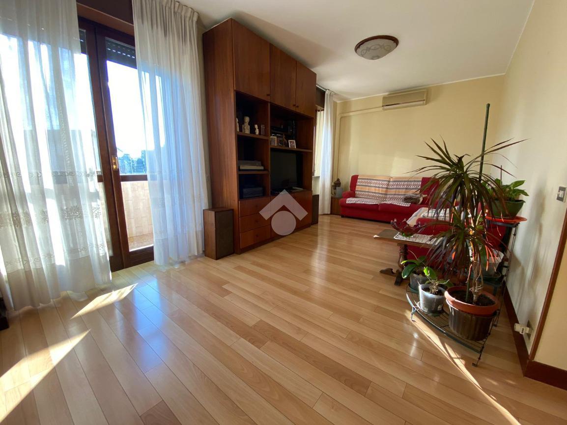 Apartamento de 4 divisões em Pantigliate, Italy N.º 104634