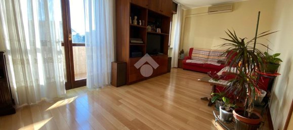 Apartamento de 4 divisões em Pantigliate, Italy N.º 104634 2