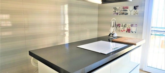 3 غرف نوم فيلا في Torre del Mar, Spain رقم 54132 16