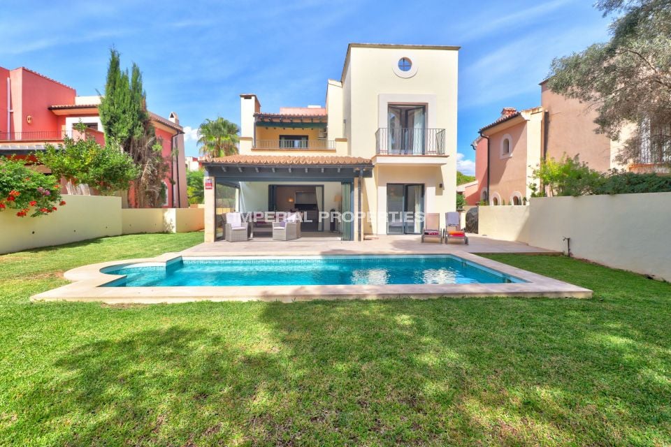 4 bedrooms Villa in Nova Santa Ponsa, Spain No. 249852