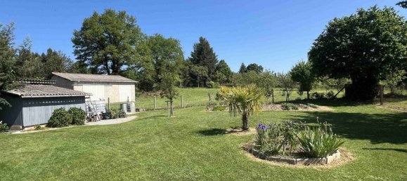 3 bedrooms House in Confolens, France No. 343842 9