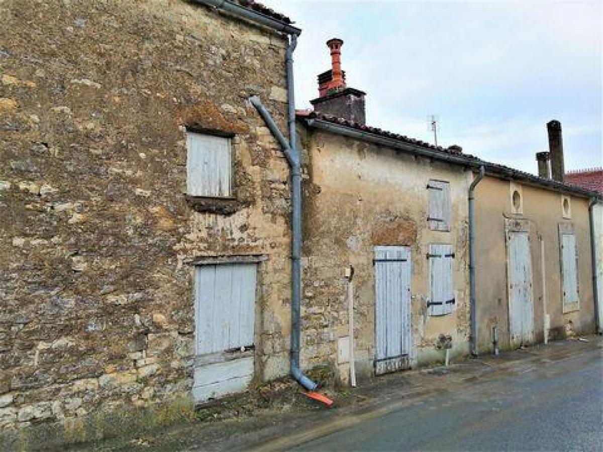 Casa T6 em Loulay, France N.º 26294