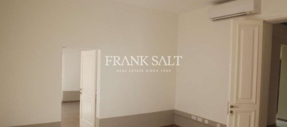 218m² Office in Floriana, Malta No. 11828 4