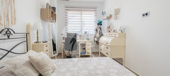 6 bedrooms House in La Pobla de Vallbona, Spain No. 157614 9