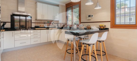 6 bedrooms House in La Pobla de Vallbona, Spain No. 157614 43