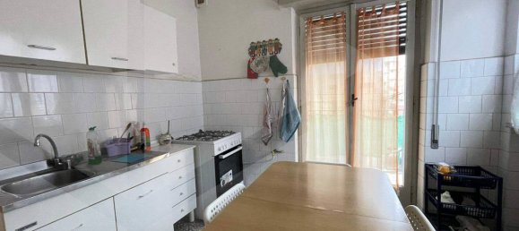 Apartamento de 4 habitaciónes en Bari, Italy No. 29138 25