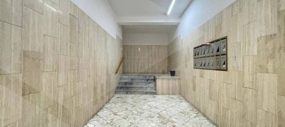 Apartamento de 4 habitaciónes en Bari, Italy No. 29138 22