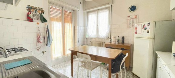 Apartamento de 4 habitaciónes en Bari, Italy No. 29138 6
