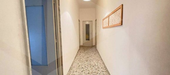 Apartamento de 4 habitaciónes en Bari, Italy No. 29138 19