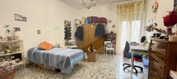 Apartamento de 4 habitaciónes en Bari, Italy No. 29138 5