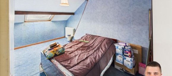 2 bedrooms House in Hirson, France No. 304796 10