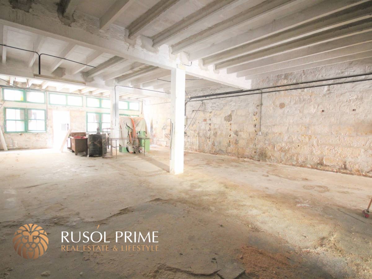 255m² Garage in Ciutadella De Menorca, Spain No. 1965