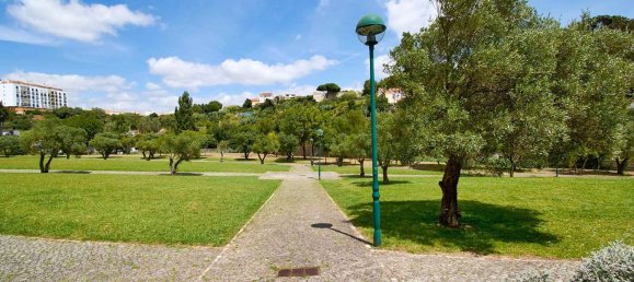 1525m² Land in Oeiras, Portugal No. 105274 3