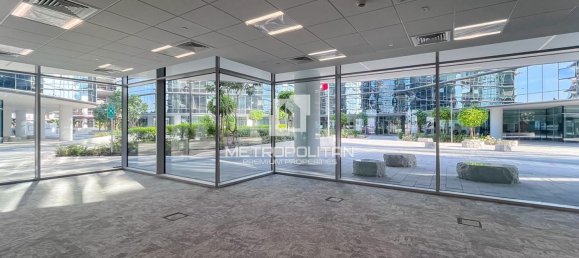 213.7m² Office in Umm Ramool, UAE No. 42707 13