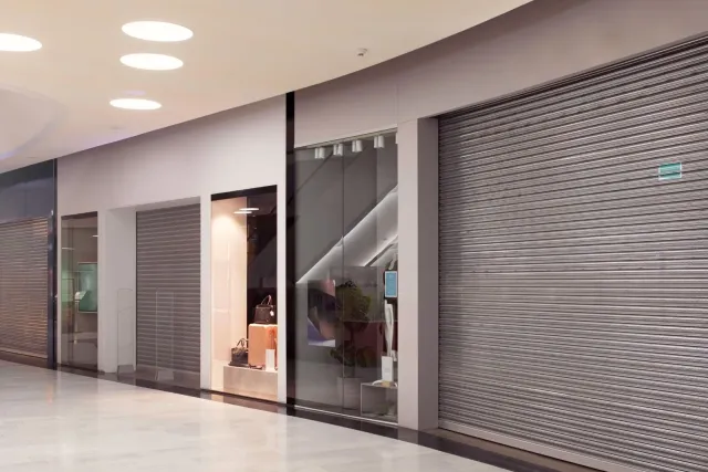 Коммерческая недвижимость в Гавои, Италия № 295324