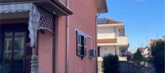 Вилла с 7 комнатами в Новильо, Италия № 3249 8