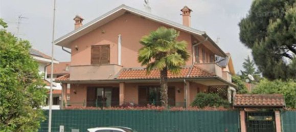 Вилла с 7 комнатами в Новильо, Италия № 3249 5