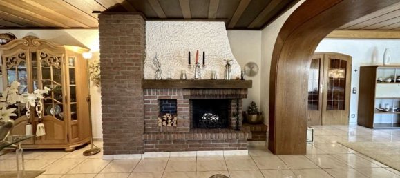 7 rooms Commercial property in Oberhausen, Germany No. 238934 12