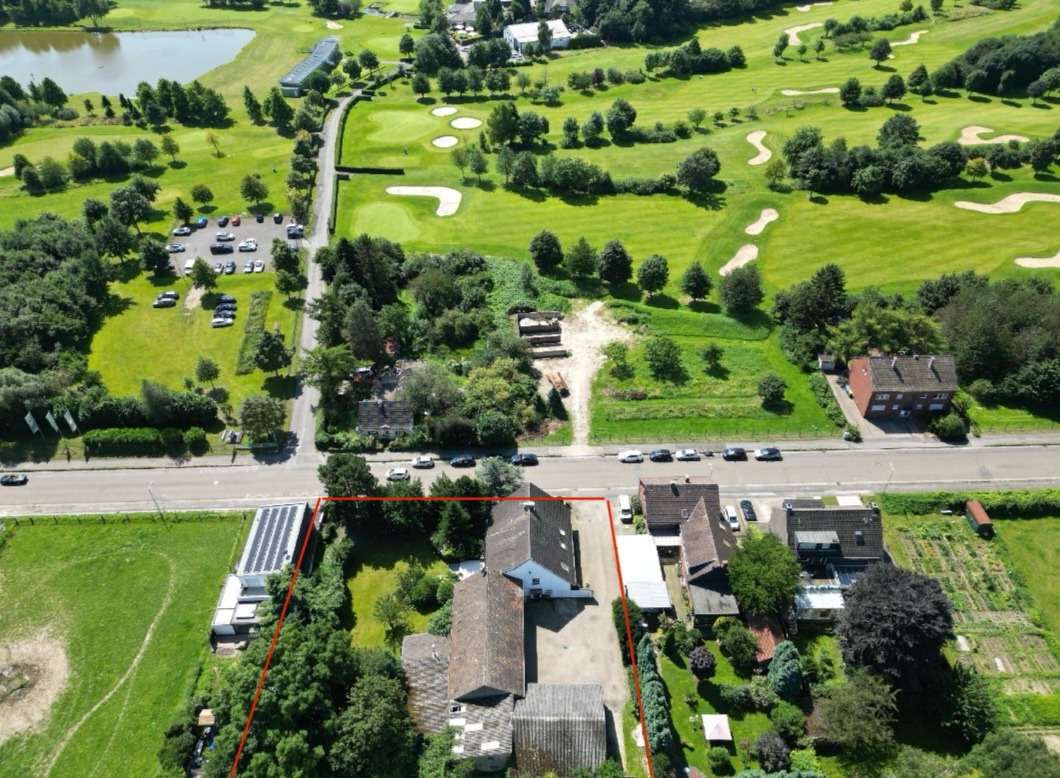 7 rooms Commercial property in Oberhausen, Germany No. 238934