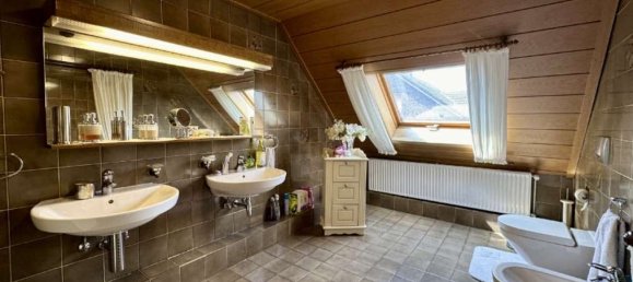 7 rooms Commercial property in Oberhausen, Germany No. 238934 16