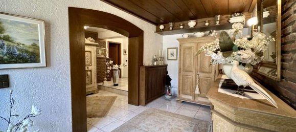 7 rooms Commercial property in Oberhausen, Germany No. 238934 10