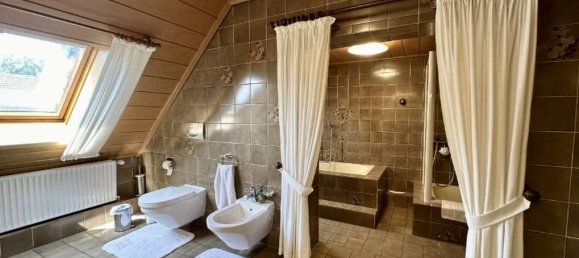 7 rooms Commercial property in Oberhausen, Germany No. 238934 15