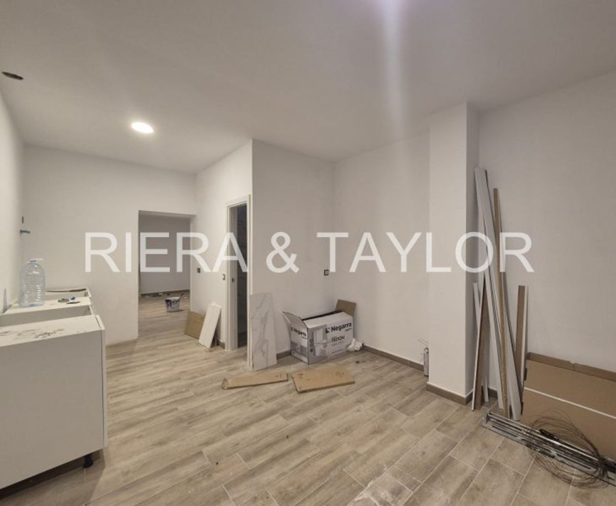 Gewerbliche Immobilie in Manacor, Spain 50m², Nr. 200478