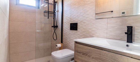 5 Schlafzimmer Villa in Quarteira, Portugal, Nr. 111683 14