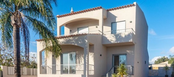 5 Schlafzimmer Villa in Quarteira, Portugal, Nr. 111683 2