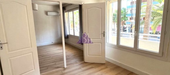 1 bedroom Apartment in Hyeres, France No. 350780 6