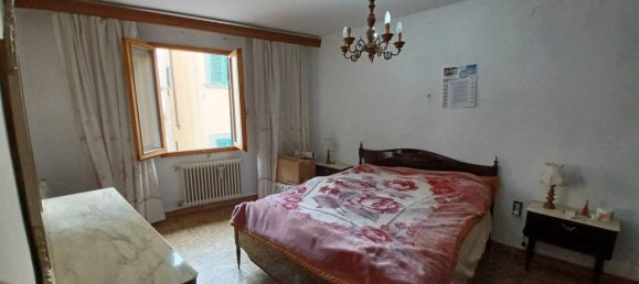 8 rooms Apartment in Figline e Incisa Valdarno, Italy No. 42790 6