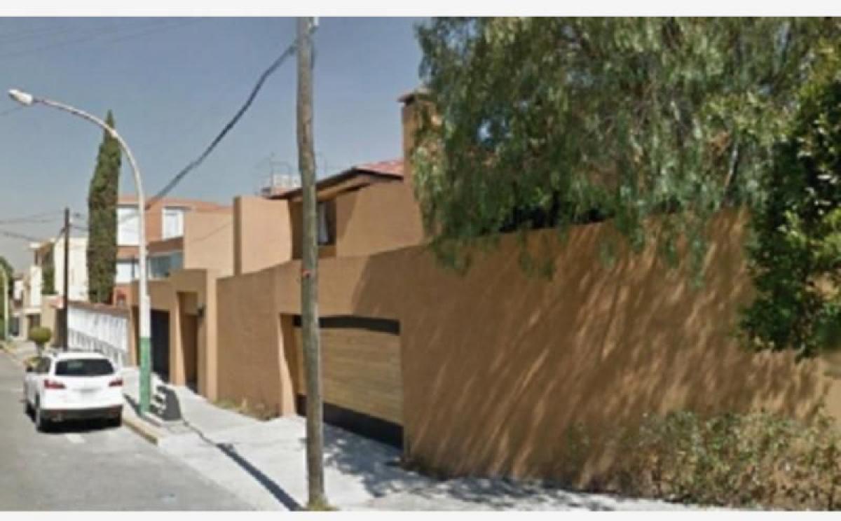 Casa de 4 dormitorios en Naucalpan de Juárez, Mexico No. 226845