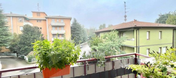 5 rooms Apartment in Dozza, Italy No. 24633 29