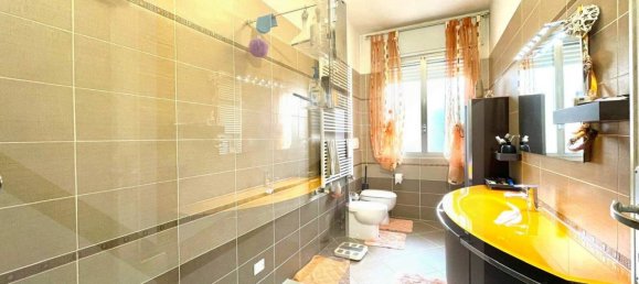 5 rooms Apartment in Dozza, Italy No. 24633 19