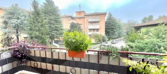 5 rooms Apartment in Dozza, Italy No. 24633 28