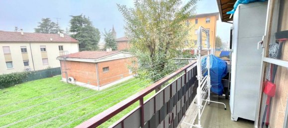 5 rooms Apartment in Dozza, Italy No. 24633 36